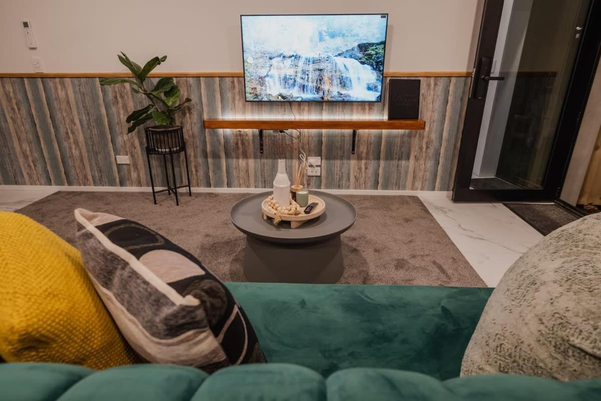 Casino Luxury Suite City Centre - Sleeps 5 Κράισττσερτς Εξωτερικό φωτογραφία